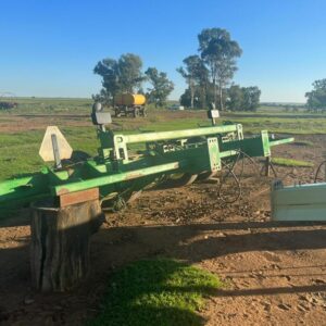 Alternative view of 8 Row .76cm Orthman XDR Beam & Drawbar