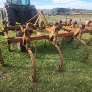 13 Tand Beitel Bloeg / 13 Tine Chisel Plough