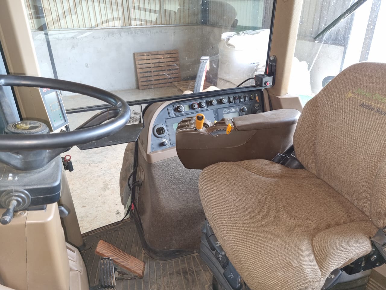 2008 Model John Deere 8530 - Image 4