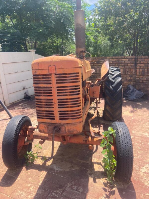 Old Tractor / Ou Trekker - Image 6