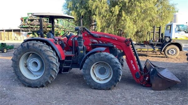 Massey Ferguson 6712