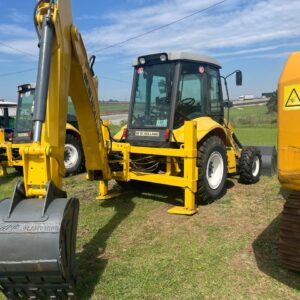 Alternative view of New Holland TLB