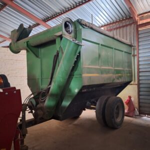 Alternative view of 12 Ton Tapkar / Grain Cart