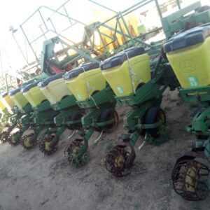 6 Row 91cm John Deere 1750 Planter