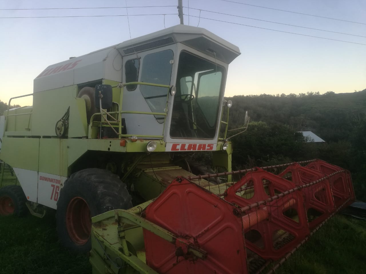 Claas Dominator 76 - Image 2