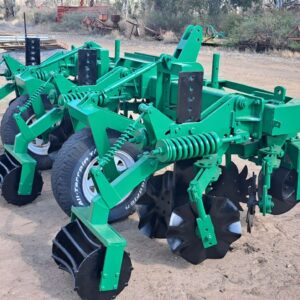 Alternative view of 3 Row 1.5m Striptill
