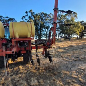Alternative view of 12 Row 76cm Kunsmis Toediener / Fertilizer Applicator