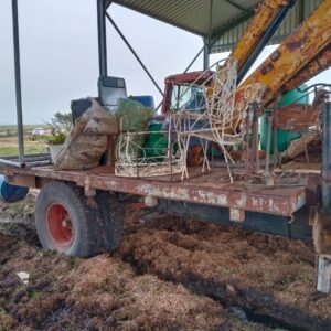 8 Ton Plaaswa met Kraan / Farm Wagon with Crane