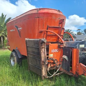 18 Cube Kuhn Profile Voer Menger / Feed Mixer