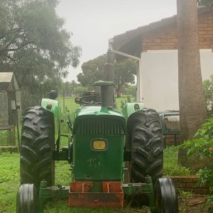 Alternative view of John Deere 3120