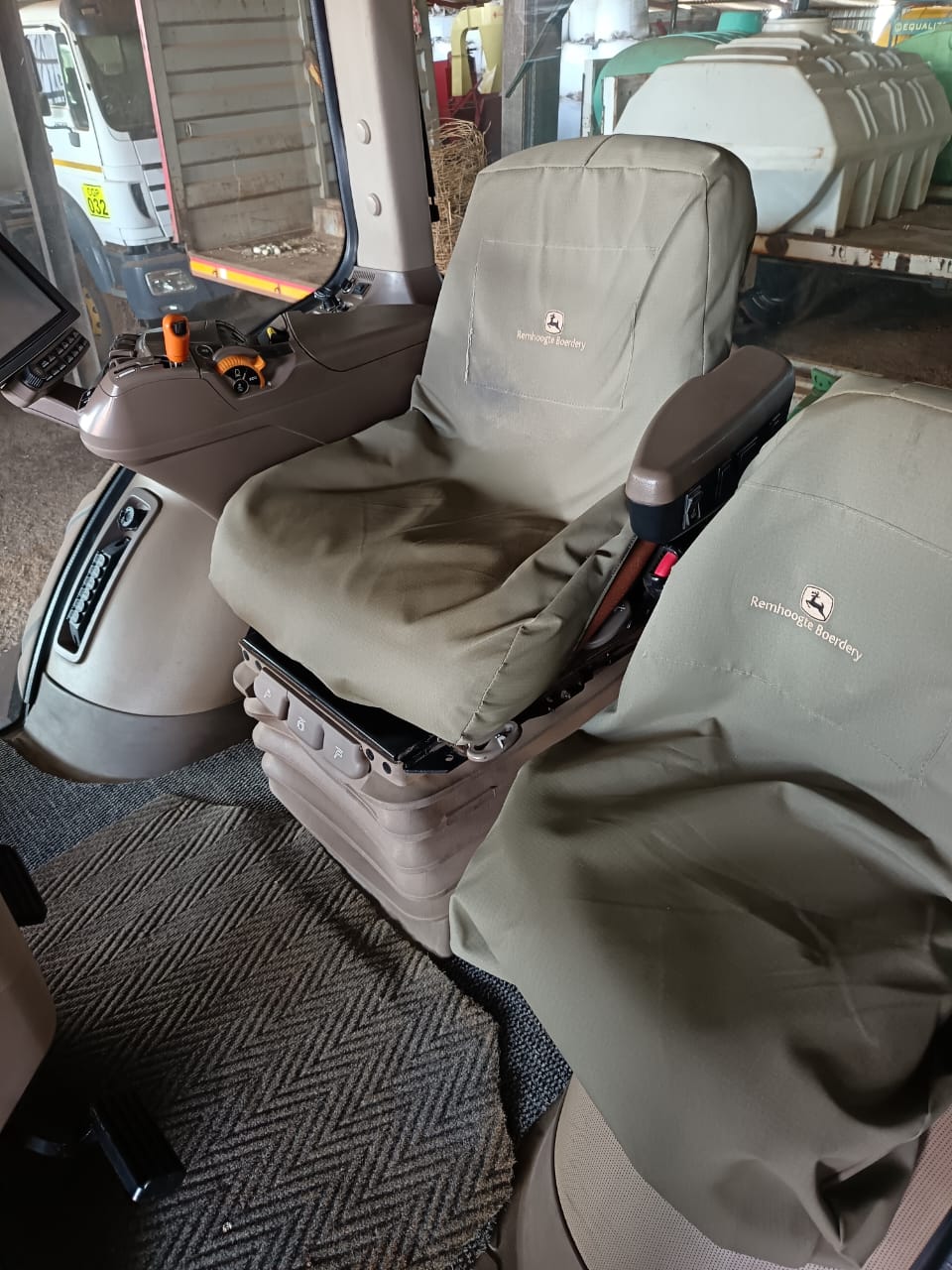 John Deere 8370 RT - Image 5