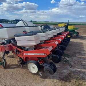Alternative view of 8 Row .76 Massey Ferguson 543 Planter