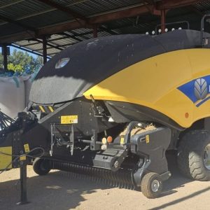 New Holland 1290 Baler
