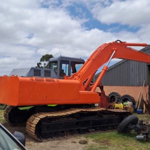 Halla HE 220 LC Crawler Excavator / Graafmasjien