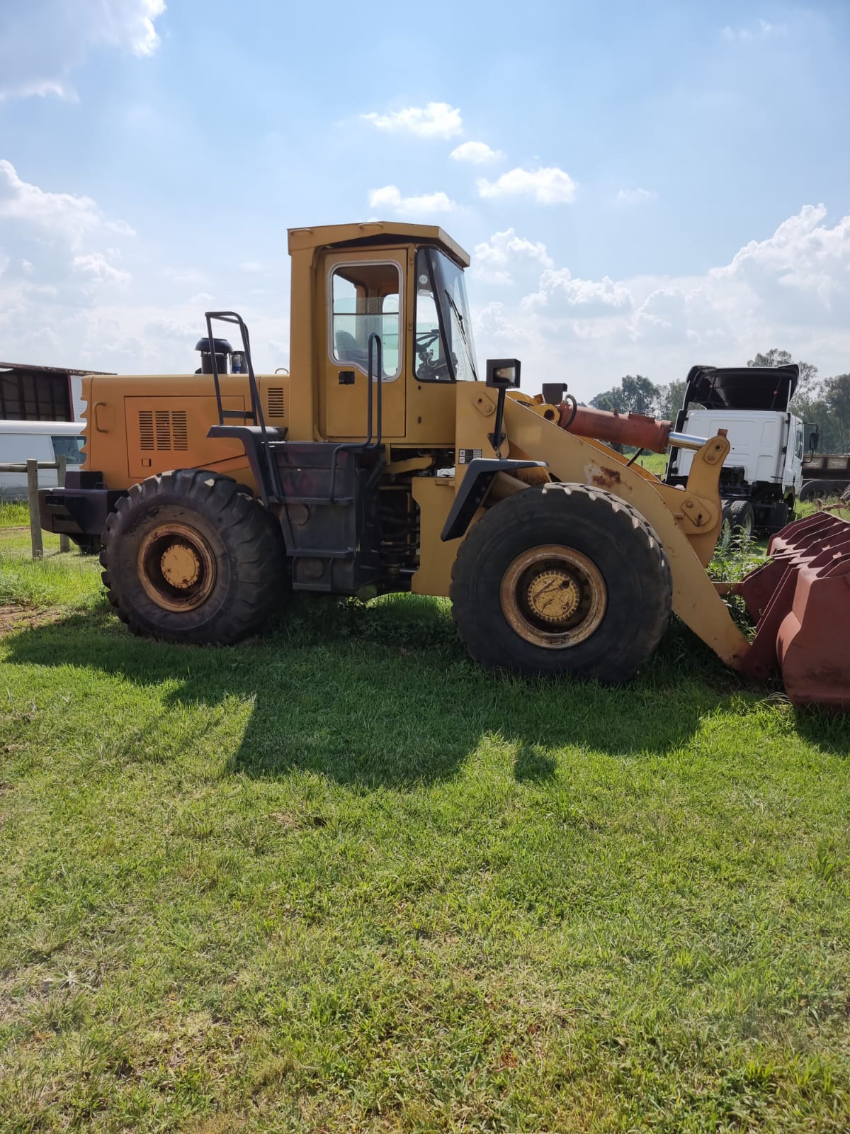 SEM Wheel Loader / Wiellaaier - Image 2