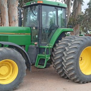 John Deere 7800