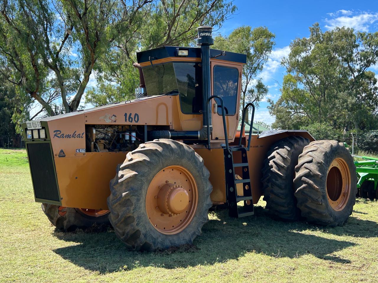ACO 160 Ramkat Tractor - Image 2