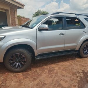Toyota Fortuner 3.0 D-4D R/B Manual