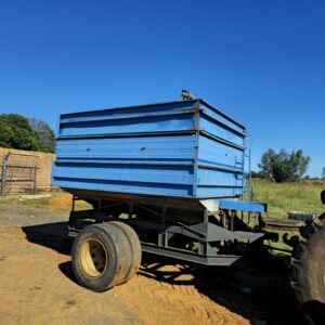 Alternative view of 8 Ton Tapkar / Grain Cart