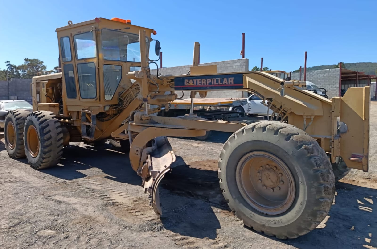 CAT 140G Grader - Image 4