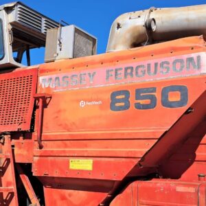 Massey Ferguson 850 Stroper / Combine Harvester