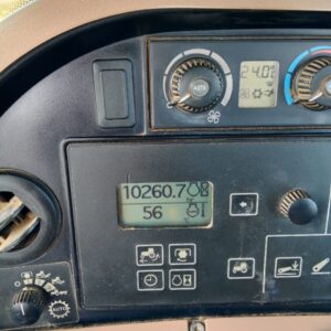 Alternative view of John Deere 8530