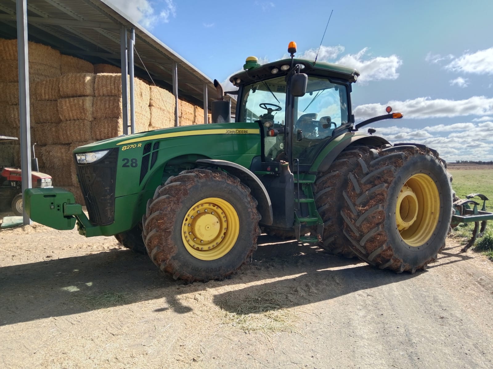 John Deere 8270R - Image 4