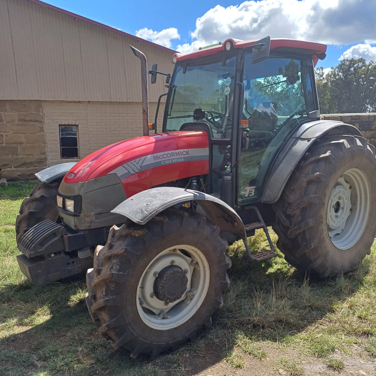 McCormick C Max 105 Cab 4x4 - Image 3