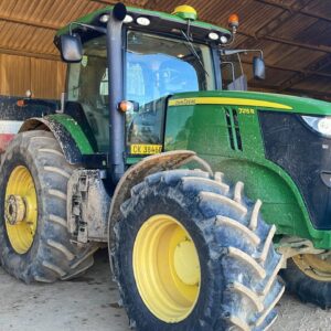 John Deere 7215R
