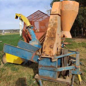 Alternative view of LM 36 Hammer Mill / Hammermeul