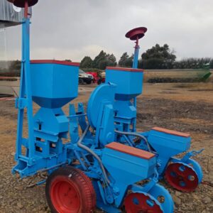 Alternative view of 2 Row / Ry Monosem Planter