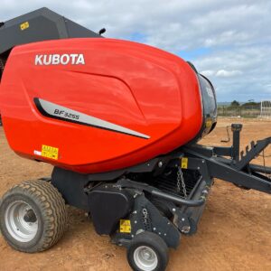 Kubota BF 3255 Baler