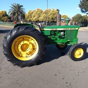 Alternative view of John Deere 2130
