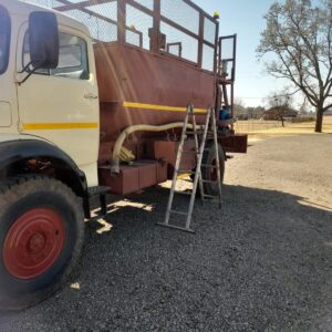 Alternative view of Mercedes 1113 Truck / Trok