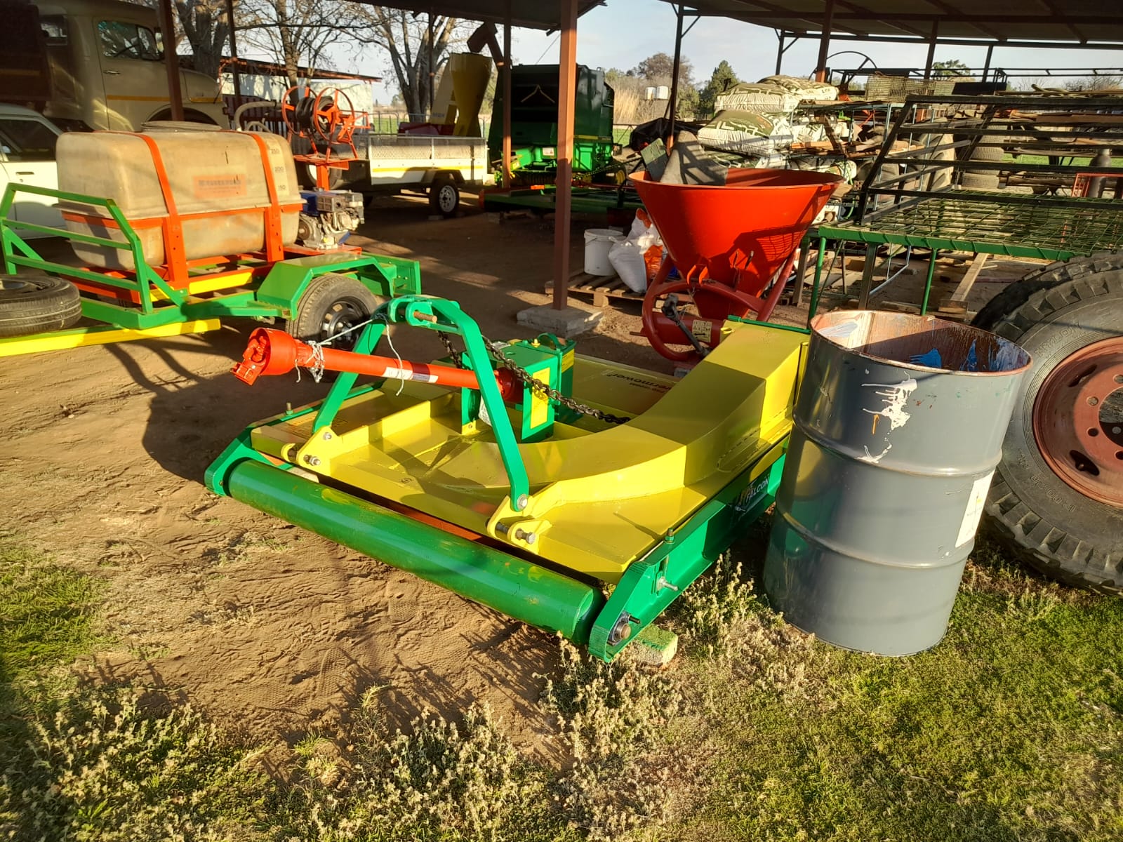 Falcon Slasher / Snyer – MARANATA – Buying and Selling Farming