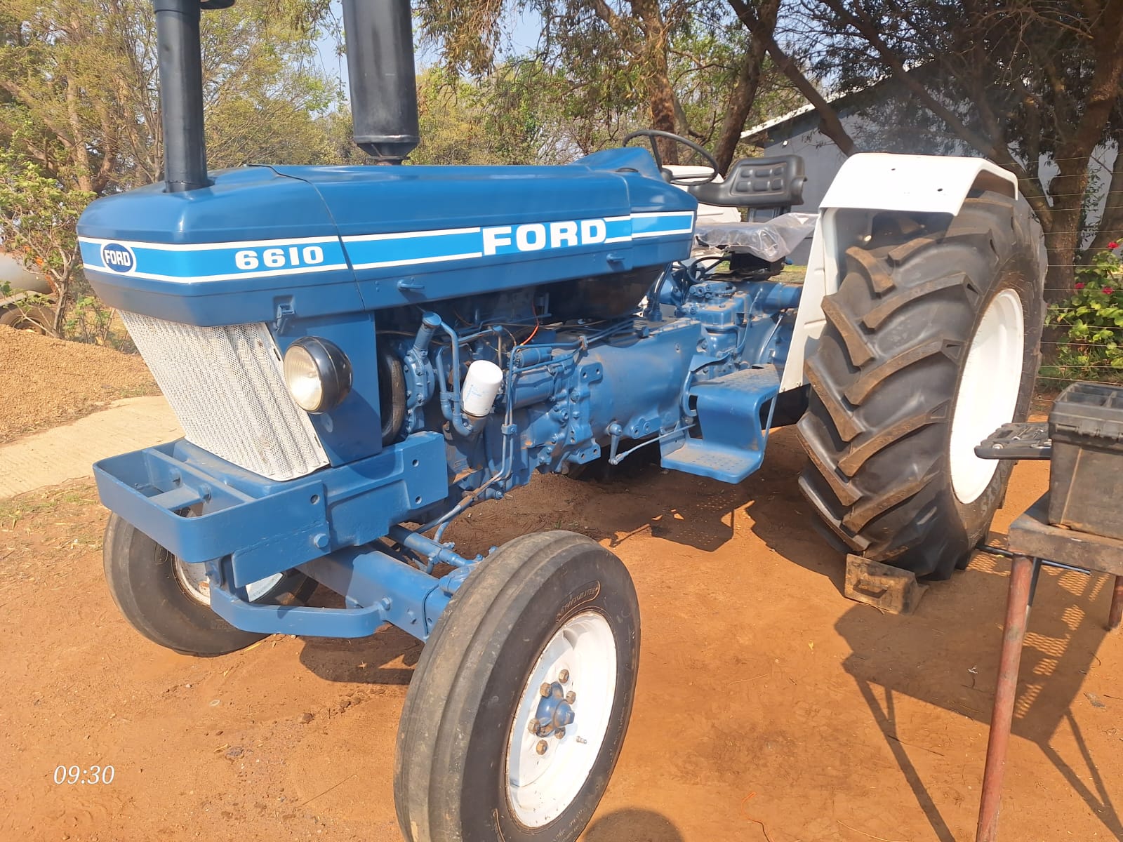 Ford 5610 - Image 2