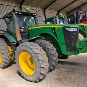 John Deere 8245R