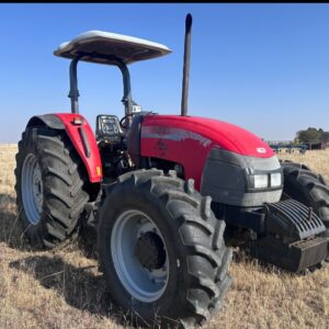 McCormick B100 4x4 Tractor / Trekker
