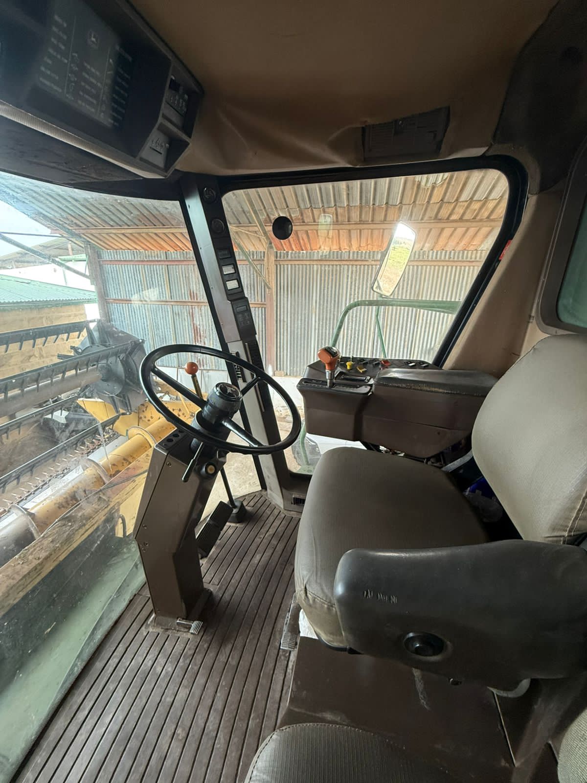 John Deere 9400 Stroper / Combine Harvester - Image 3