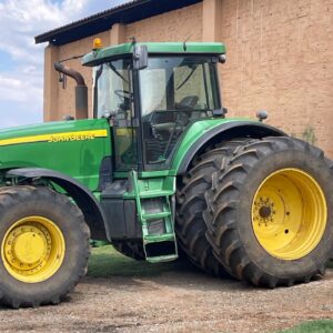 John Deere 8420