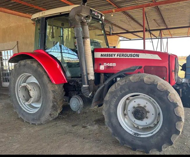 Massey Ferguson 5465