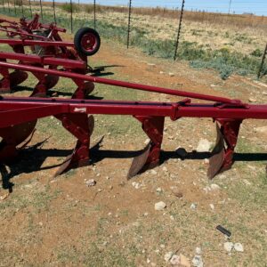 Massey Ferguson 5 Skaar Balk Ploeg / 5 Shear Beam Plough