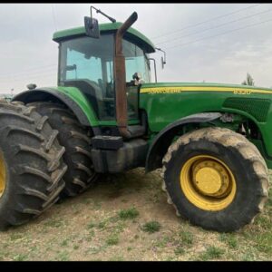 John Deere 8320