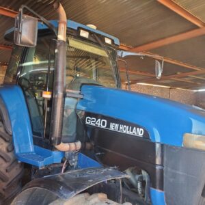 Alternative view of New Holland G240