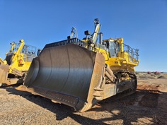 2x Komatsu D473A-5EO Dozers / Stootskrapers