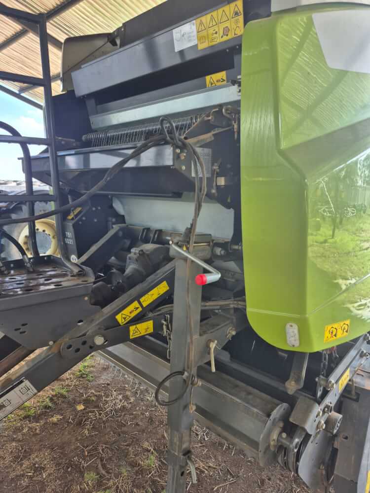 Claas 460 RF Variant Baler - Image 3