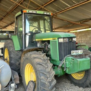 John Deere 7810 Trekker / Tractor