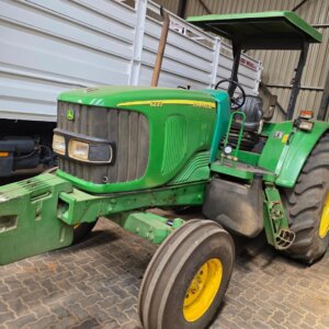 John Deere 6220 Trekker / Tractor