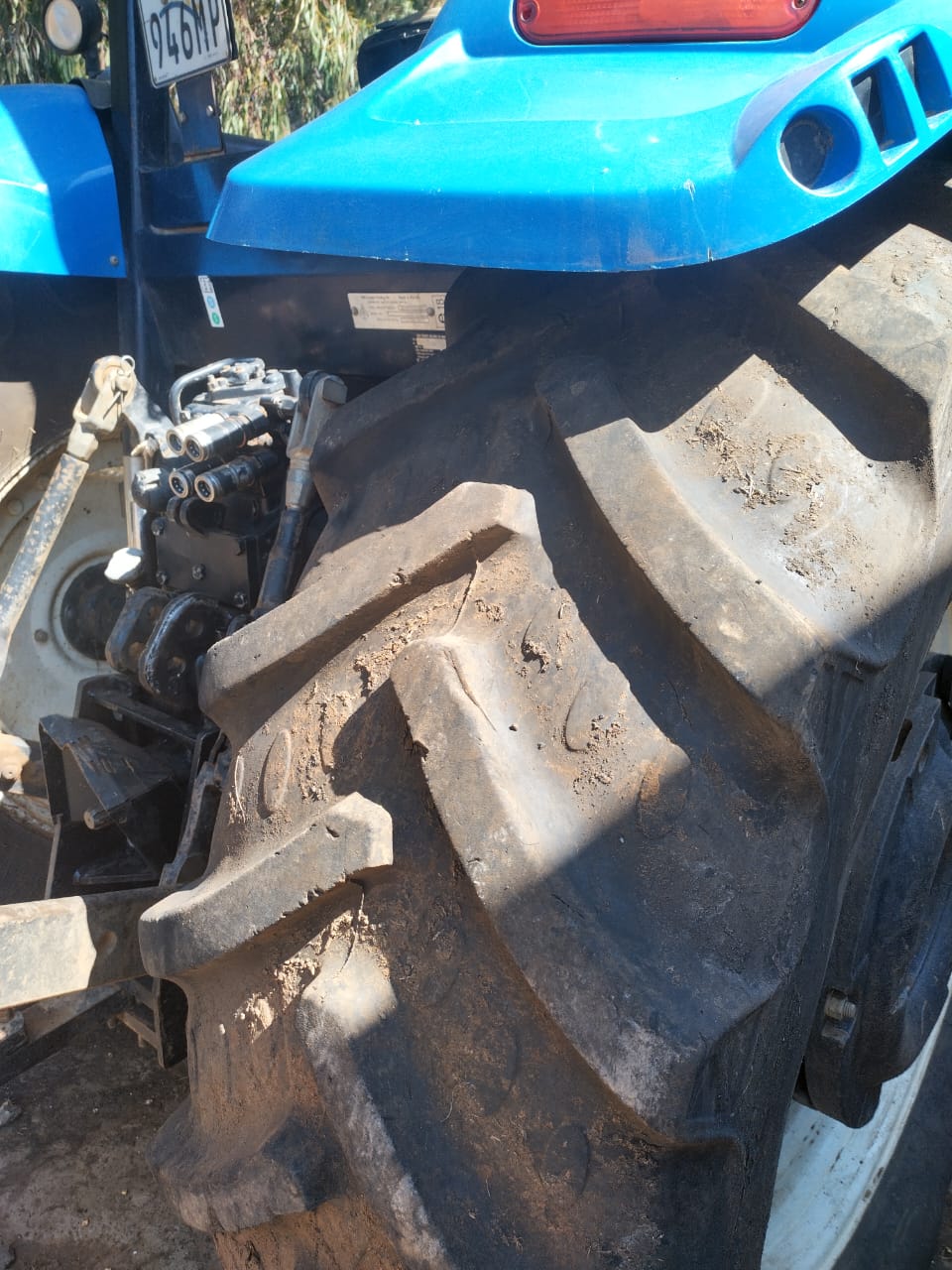 New Holland T6050 Trekker / Tractor - Image 3