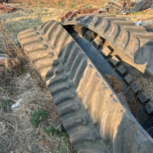 Challenger 865 Tracks